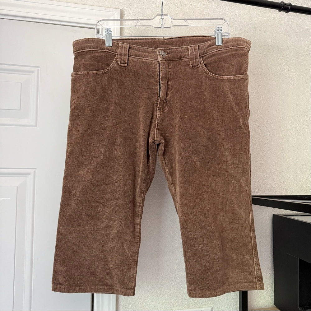 SERIOUS vintage brown cotton corduroy Bermuda capri shorts